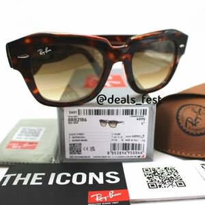 Model Display Ray-Ban State Street Tortoise Gradient Brown RB2186